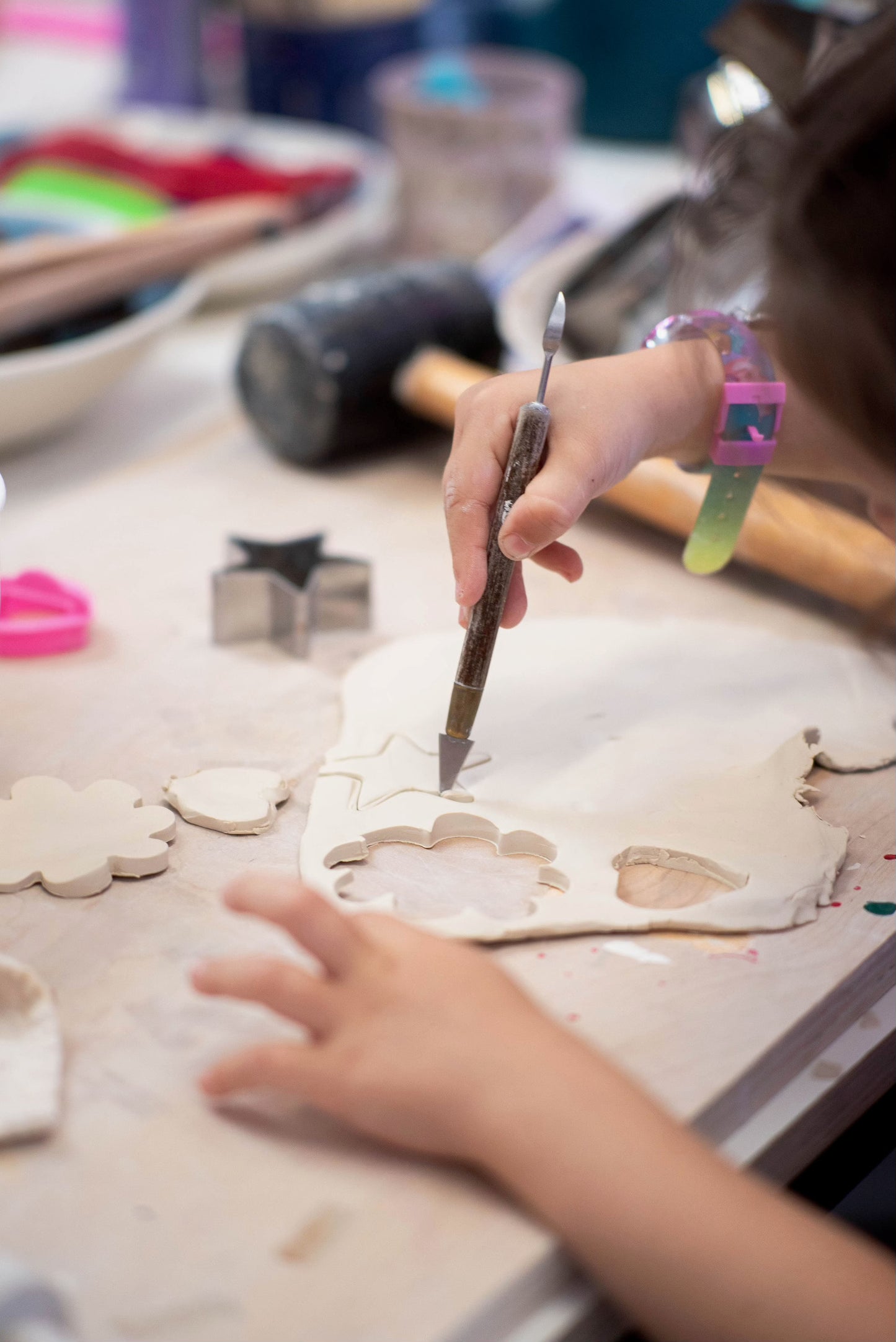 Saturday Ceramic Creativity: Hands-on Workshop!
Join us for a two-hour creative ceramics workshop this Saturday Kids Beginning Handbuilding: Saturdays 10:00am-12:00pm (4 Sessions)